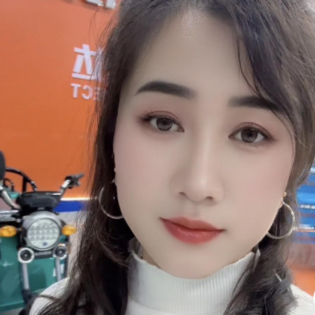 龙跃小客三轮车