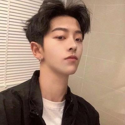 来嘉伦