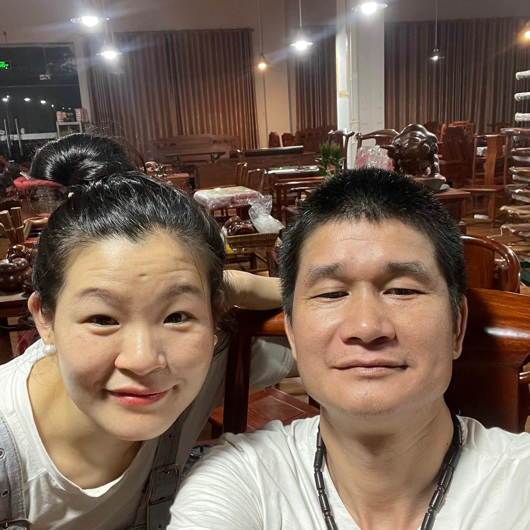 东方旭红木家具（老莫和利利）
