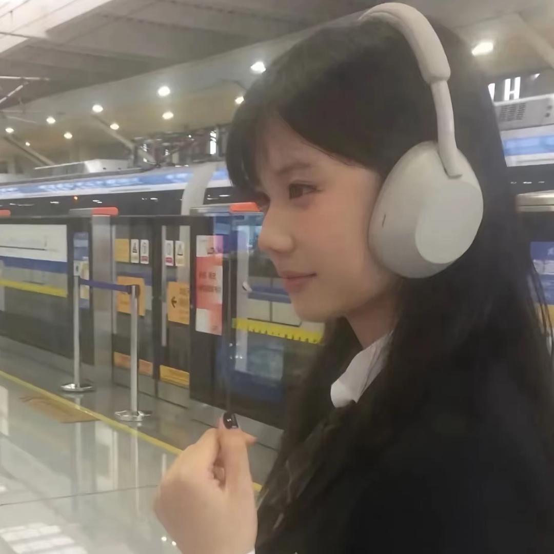 一只^y^