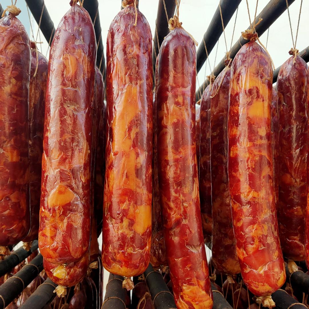 伊犁熏马肉熏马肠工厂店