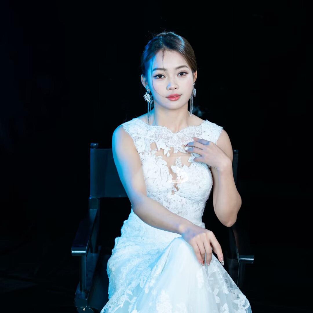 小丽的丽哦🎤998