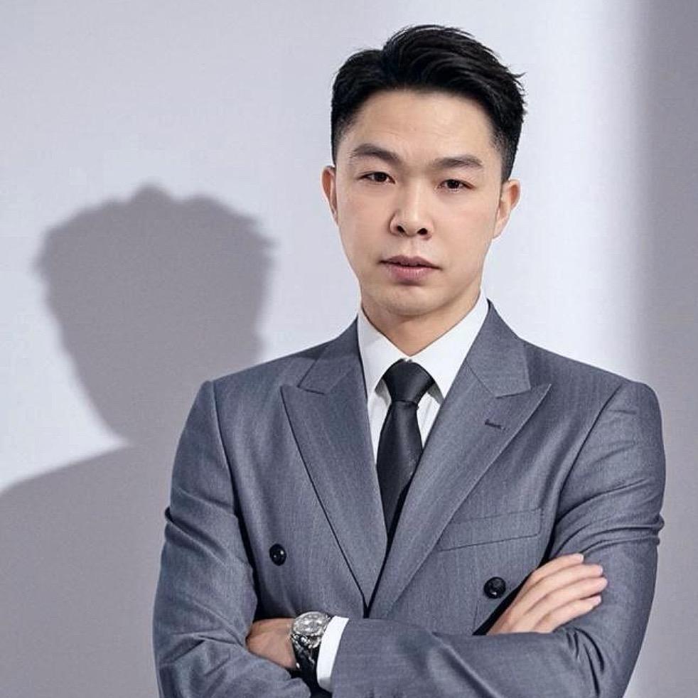 修文卖瓷砖装修的小彭