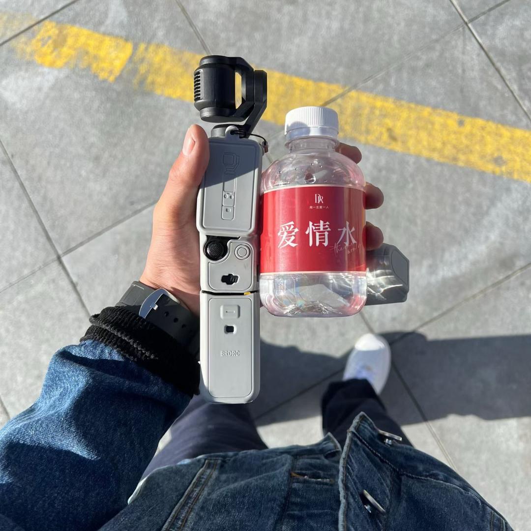 亻ཆེན་ D  རྗི་།【小布】