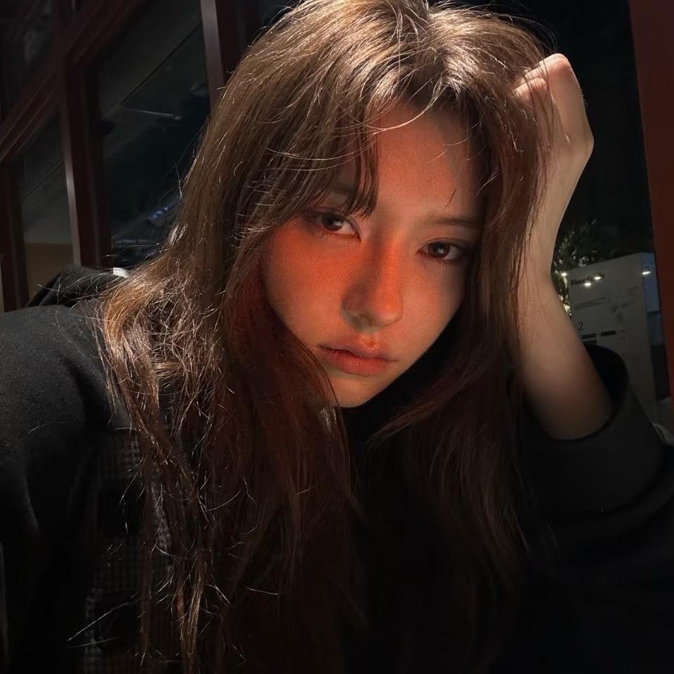 𝑺𝒕𝒂𝒍𝒍𝒔._ ★