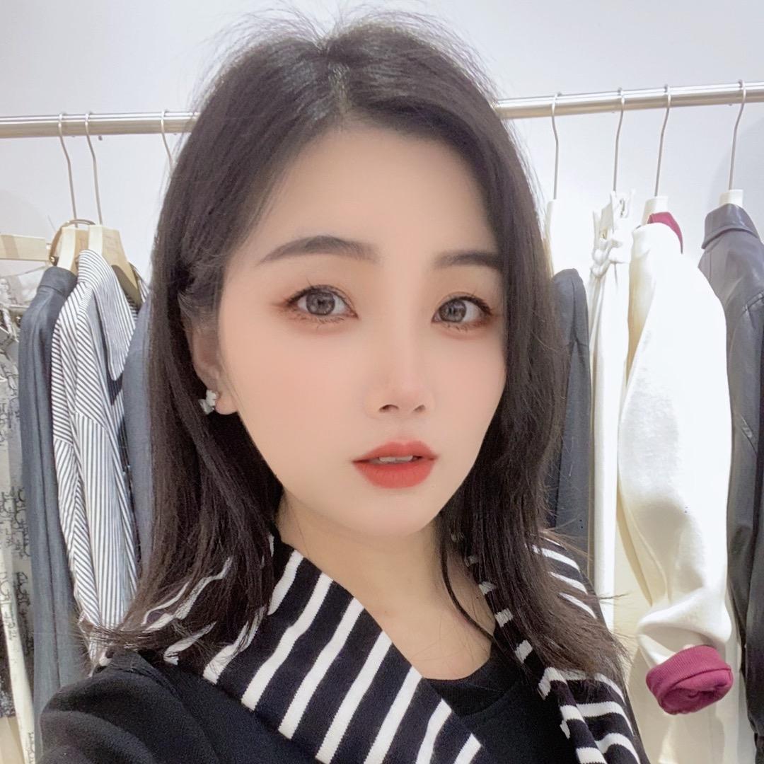 杨可爱🍀（苗族阿勒）