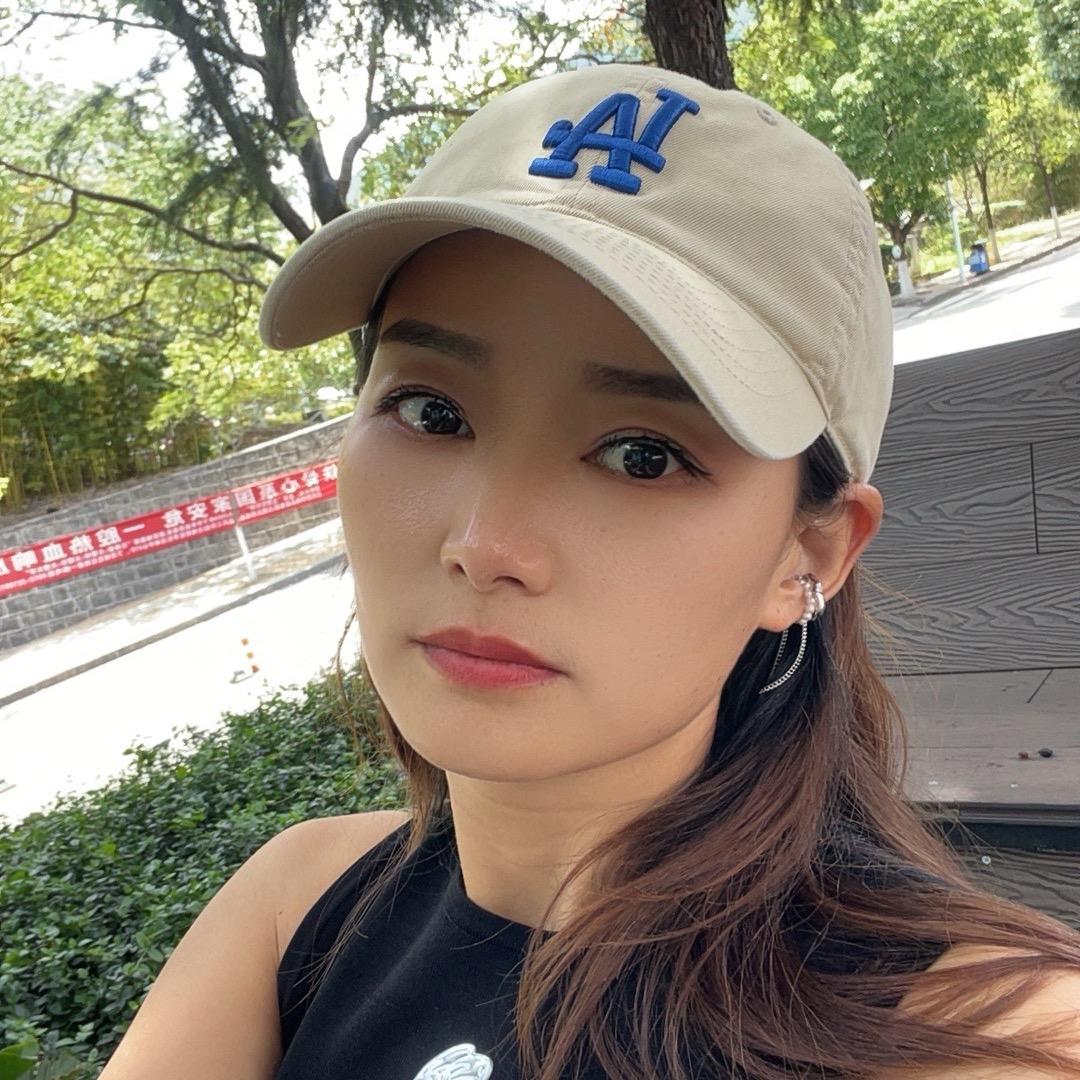 开鸭脖店的力姐