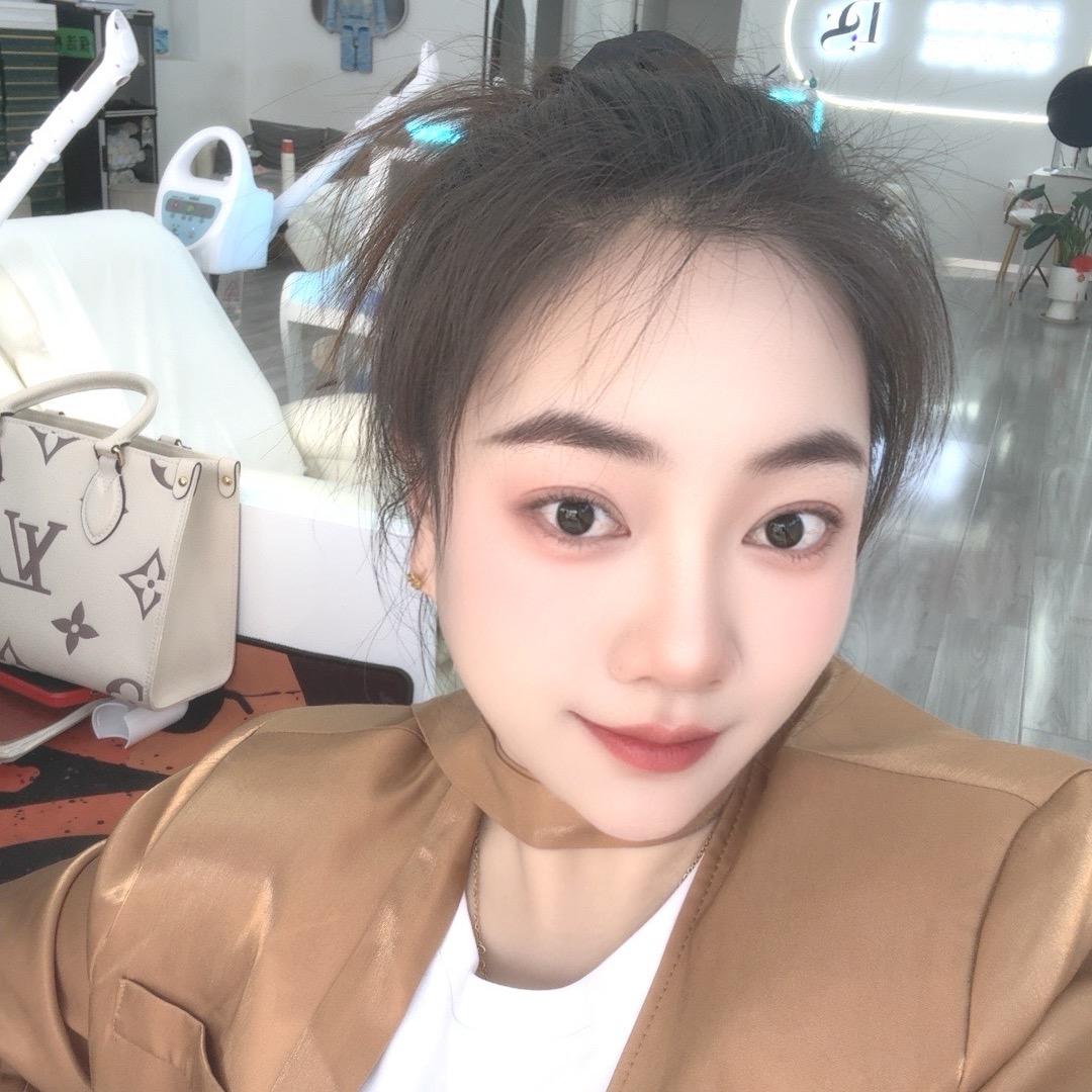 90后丁老板