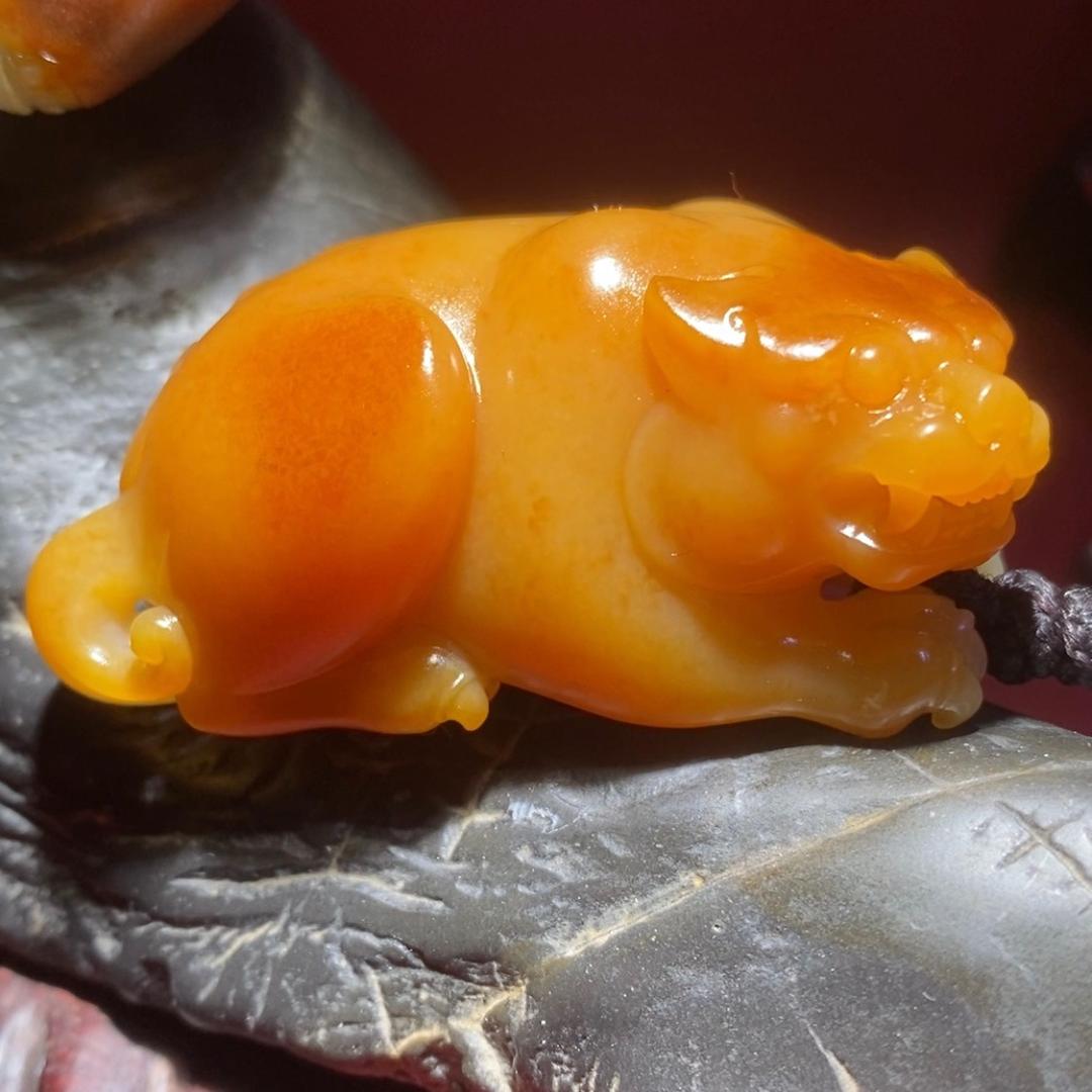 欢庆精品和田玉