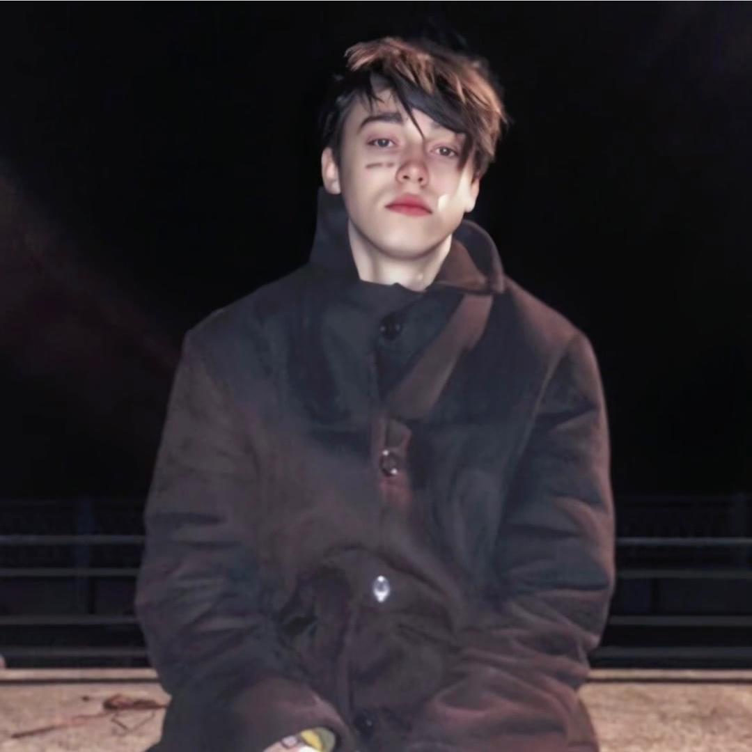 烟嗓男♂🚬