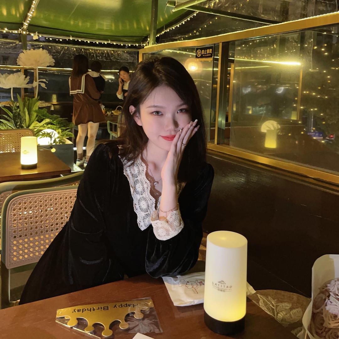 悦悦家居服1