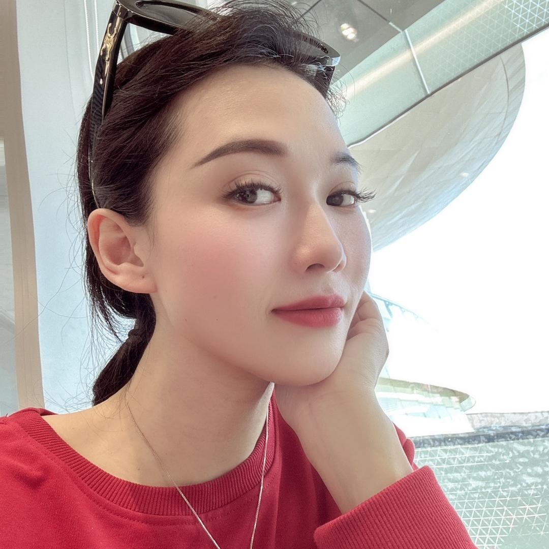 蒋小姐服饰888