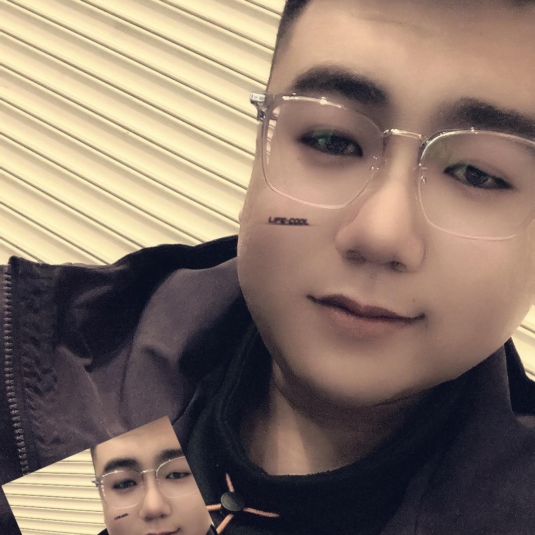 Mr 李默然