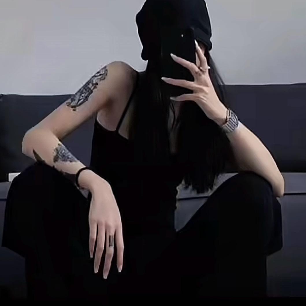 谭某某