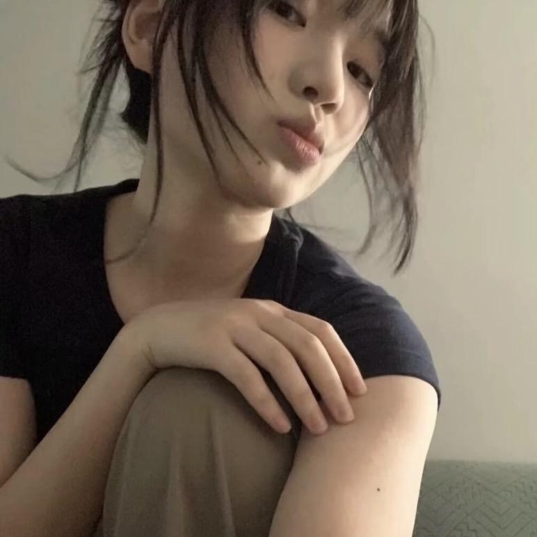 张诗丽.🍮