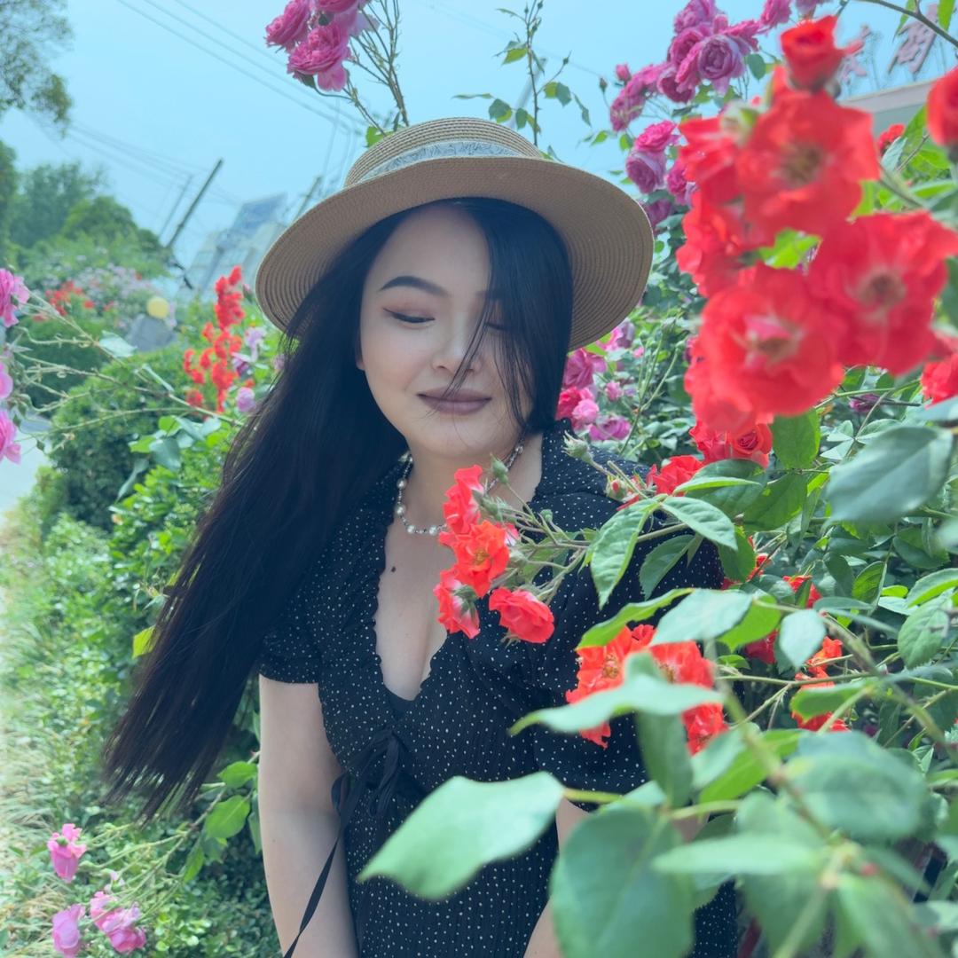 J• 简 开在太康的大码女装店