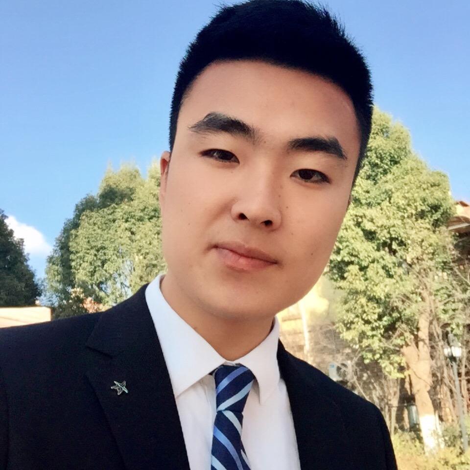 182阳光大男孩