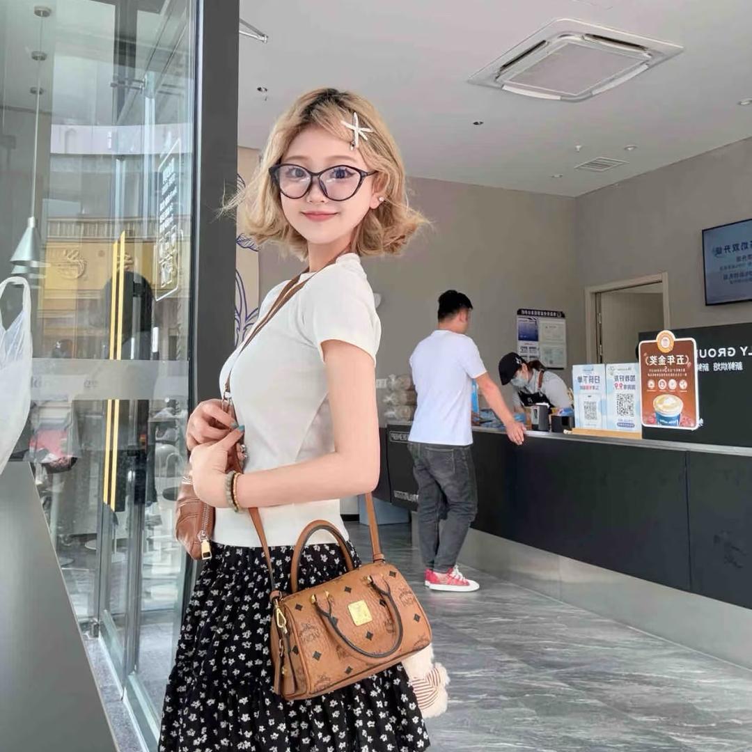 紫啧