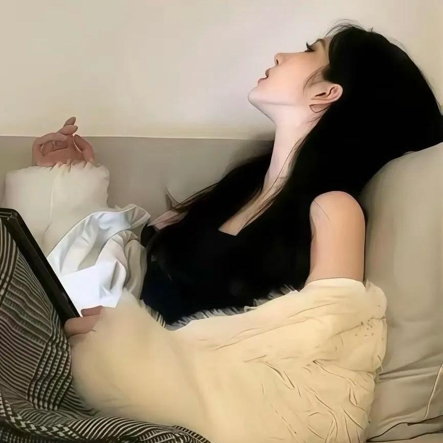 柚子爱睡觉💤