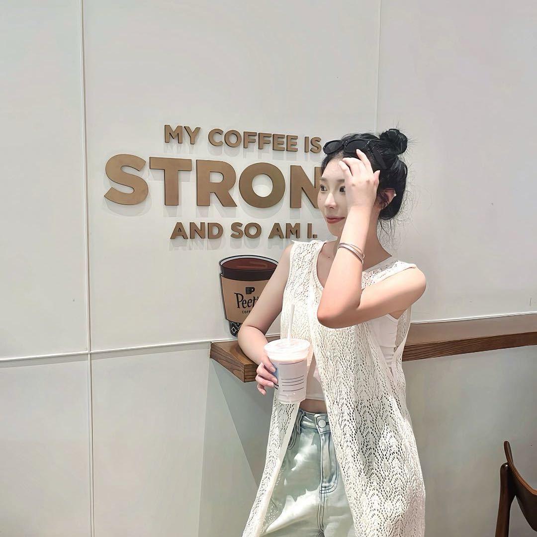 静静女装穿搭