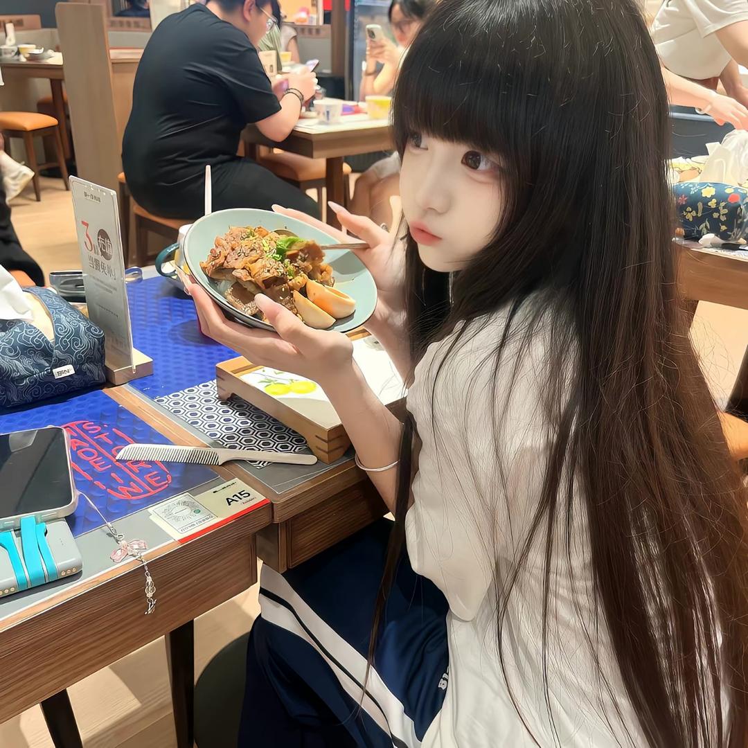 小T