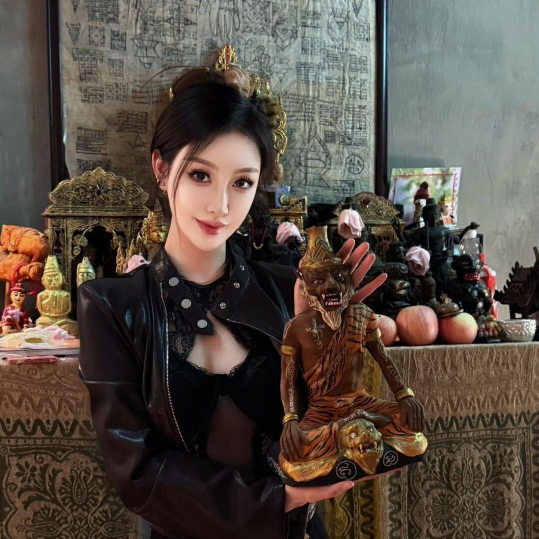 KhunSa ๛ ᴮᵃᵇʸ  ᴮᵉ.
