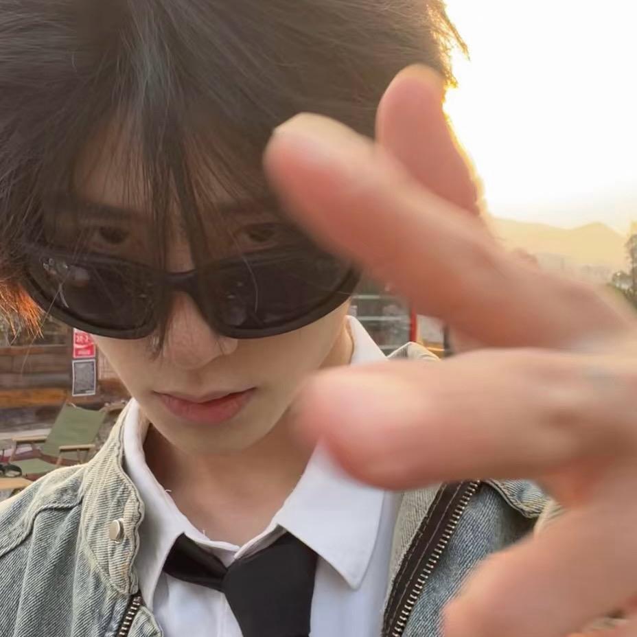 吃北极熊的企鹅