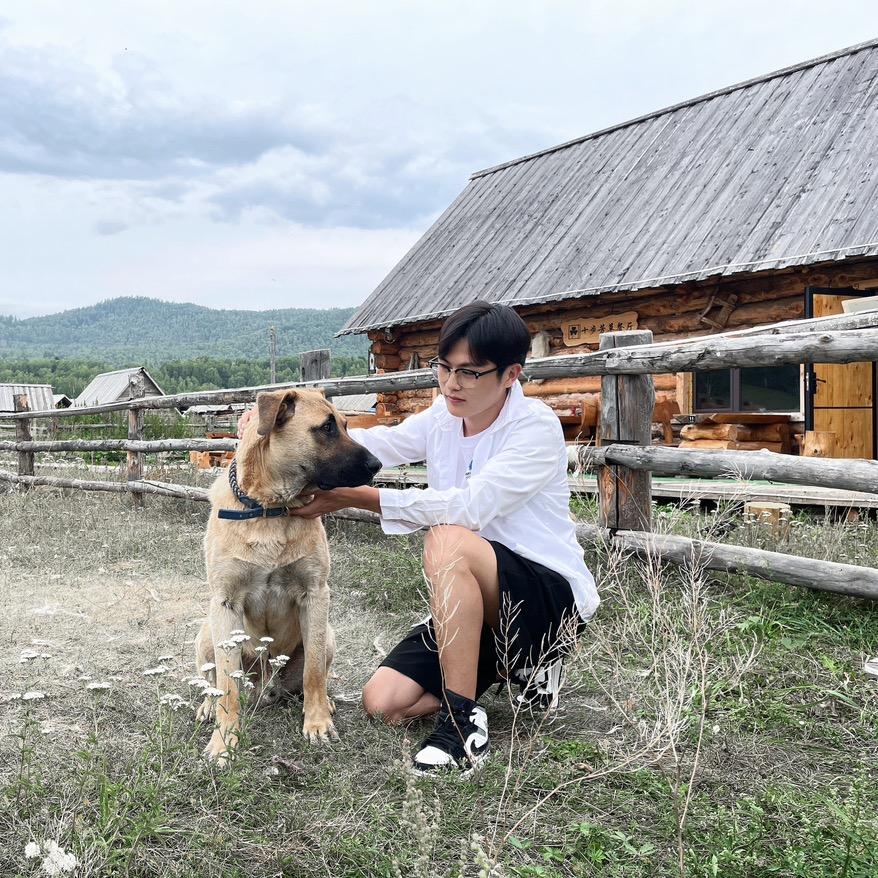 李祥 ￴ ￴ ￴￴ ￴￴ ￴￴￴ ￴