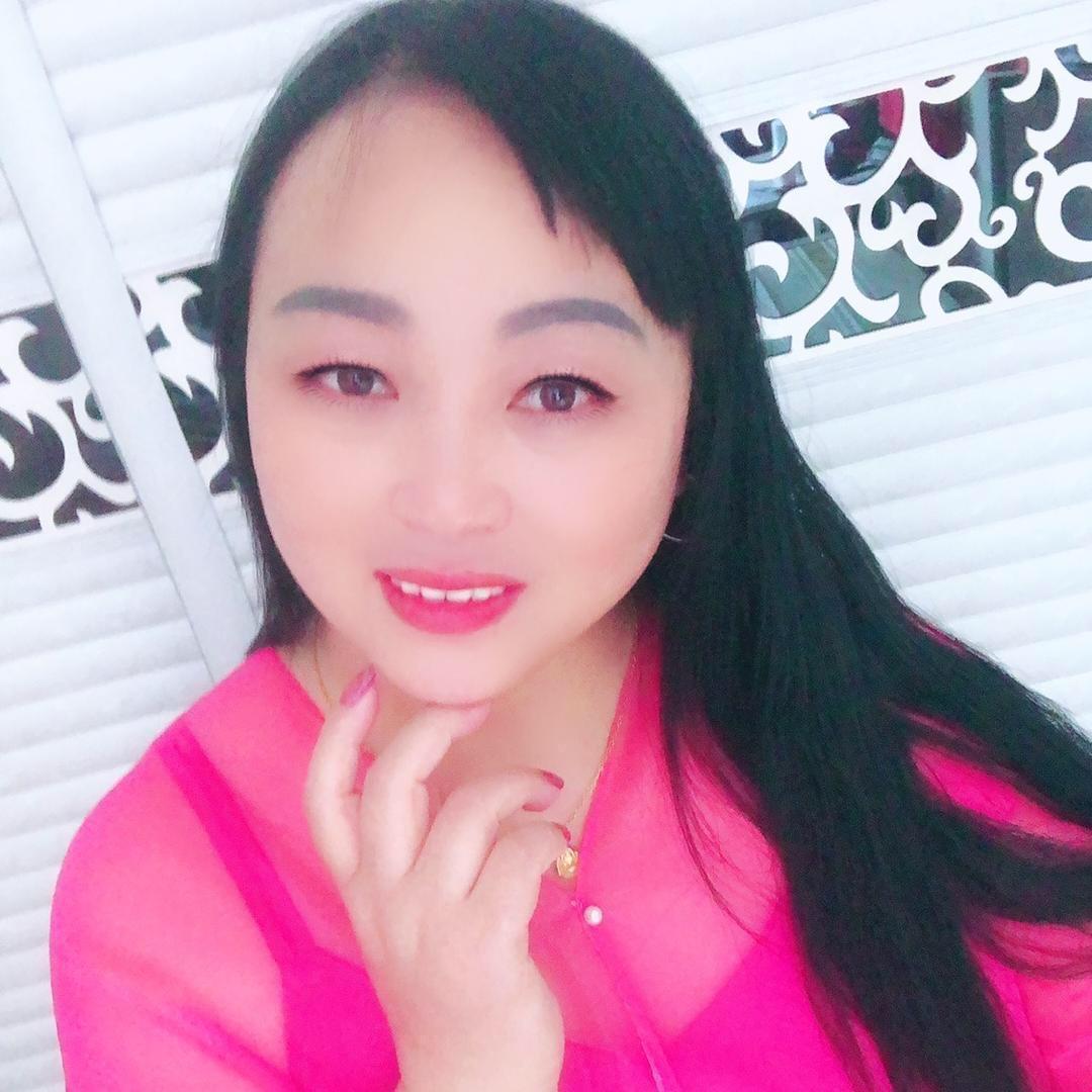陈若欣，爱唱歌！