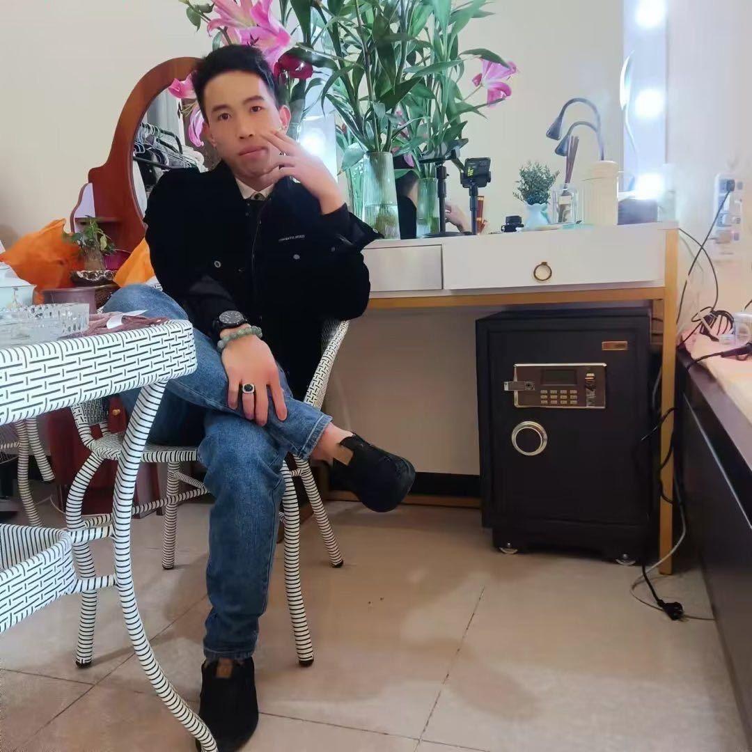 瑞丽囍子翡翠店