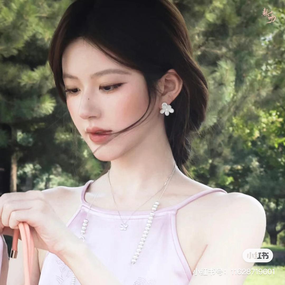 吃¹口泡芙.
