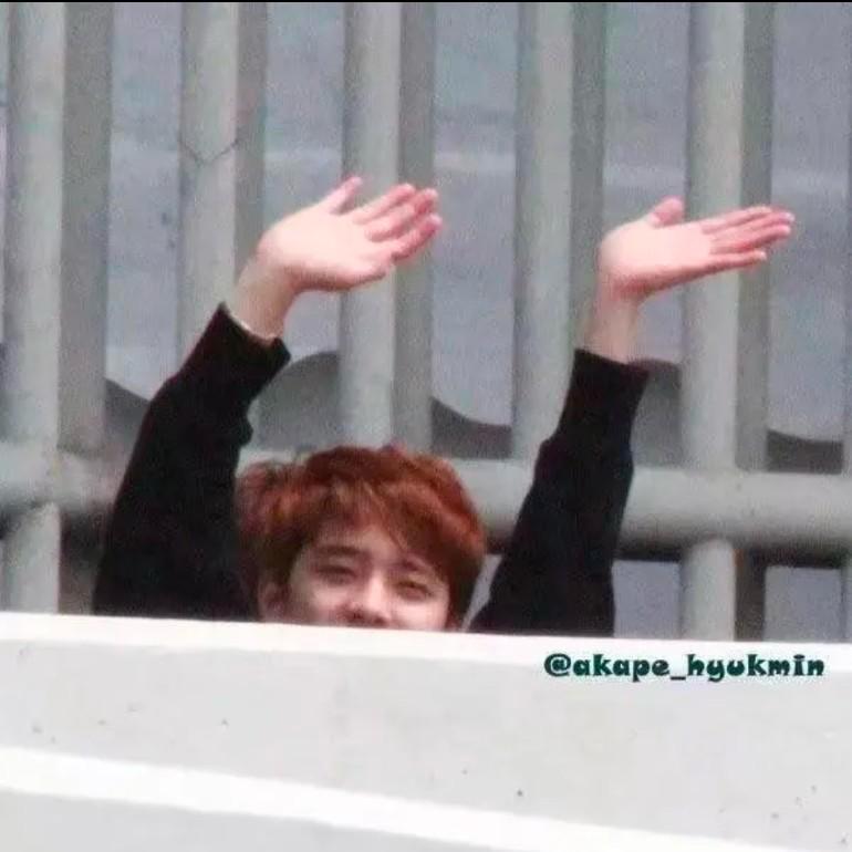 𝑫𝑲𝑺𝑲𝑵𝑰𝑮𝑯𝑻