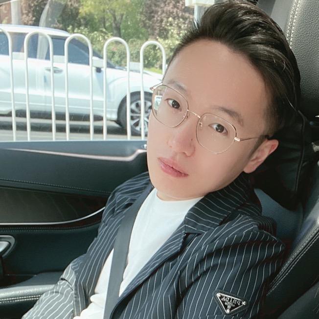 杨思成 ⁷ ¹ ⁷