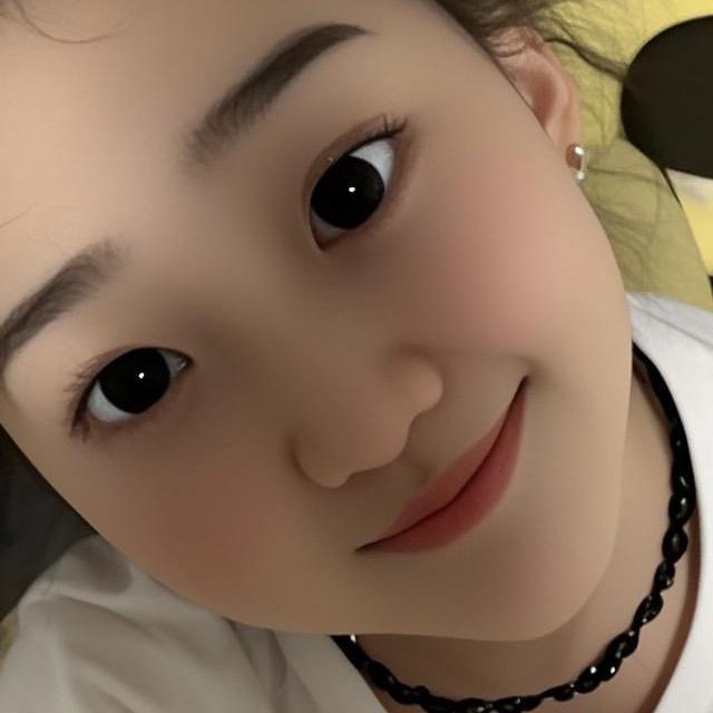 小草莓橱窗