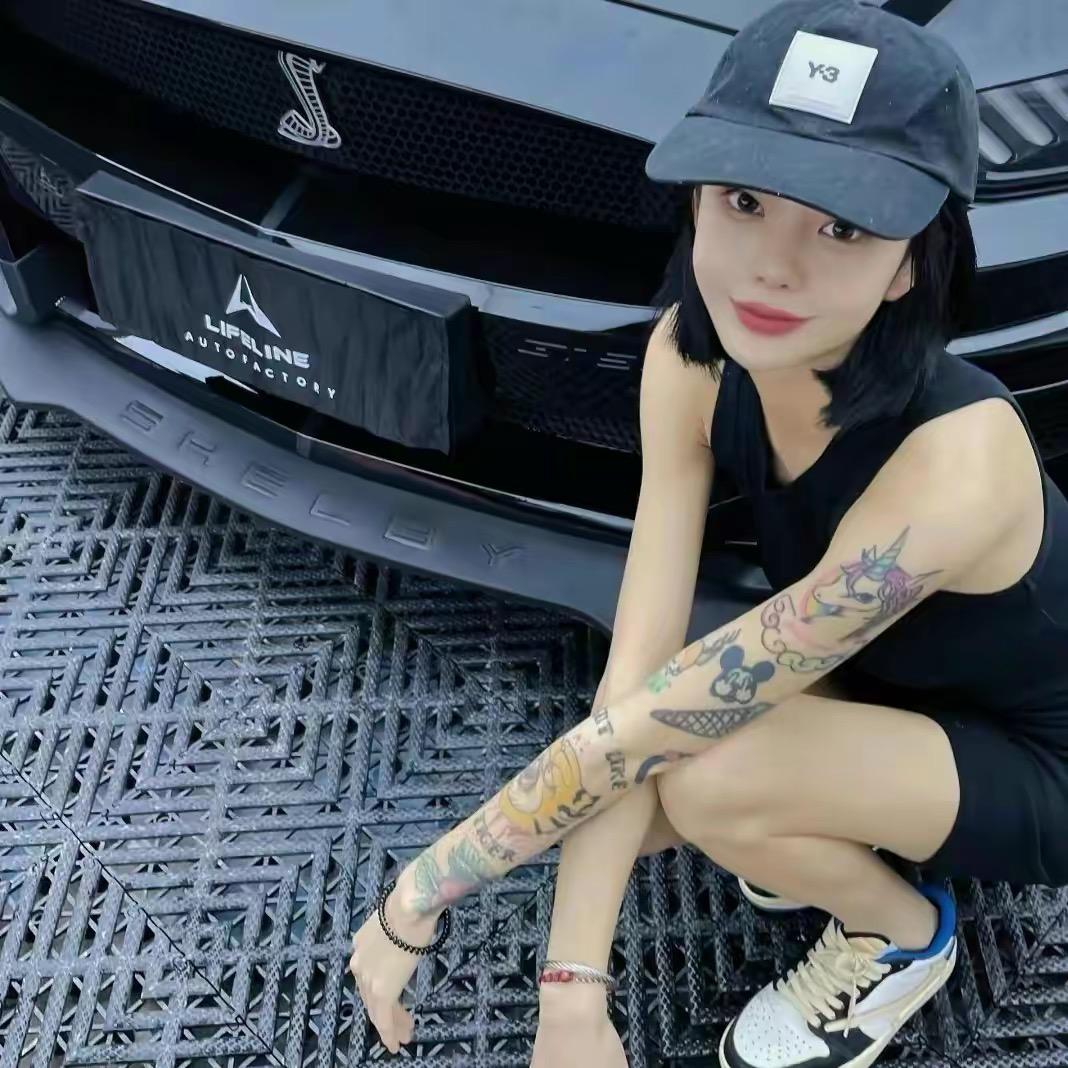 Y•