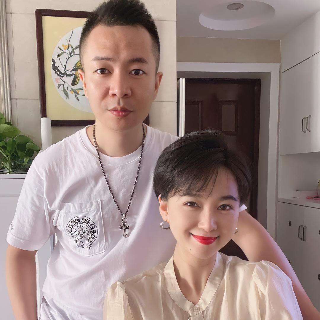 吴百万&何千万12月26号8点蓝月亮专场@抖音