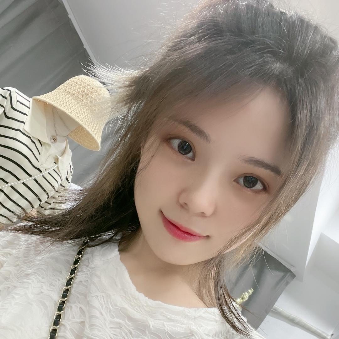 可可妮女装工厂店