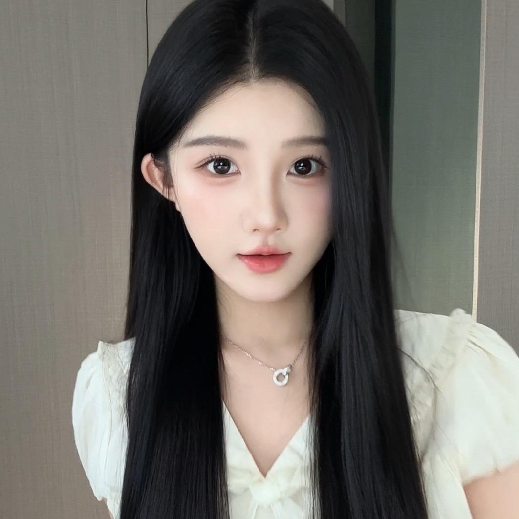 依依