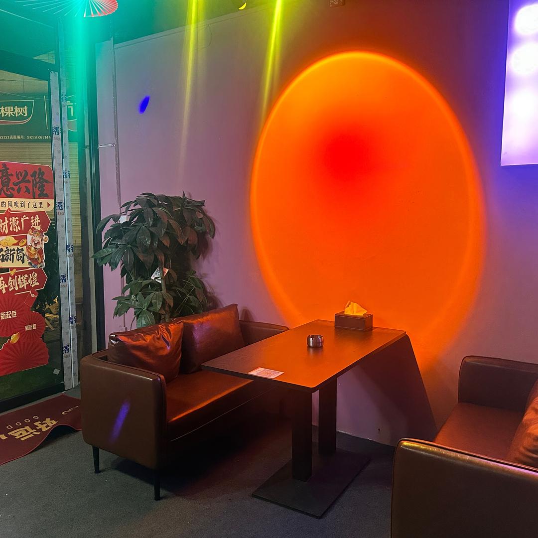 「  自由小酒館  」🍷