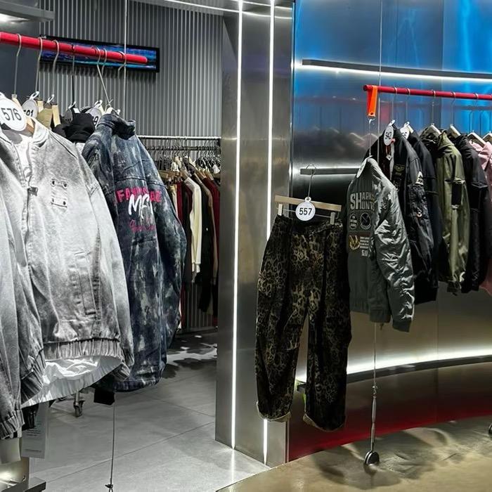 李阿飞（服飾廠商）