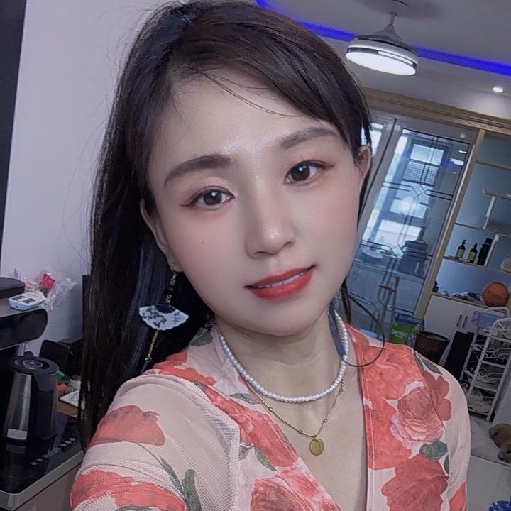 郭郭 . 辣妈衣橱