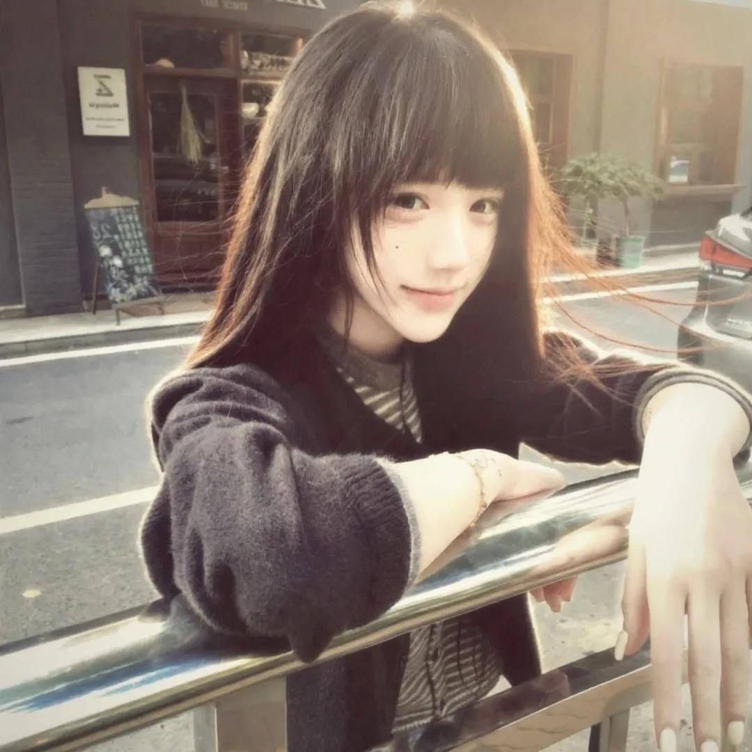 小红烧肘子.