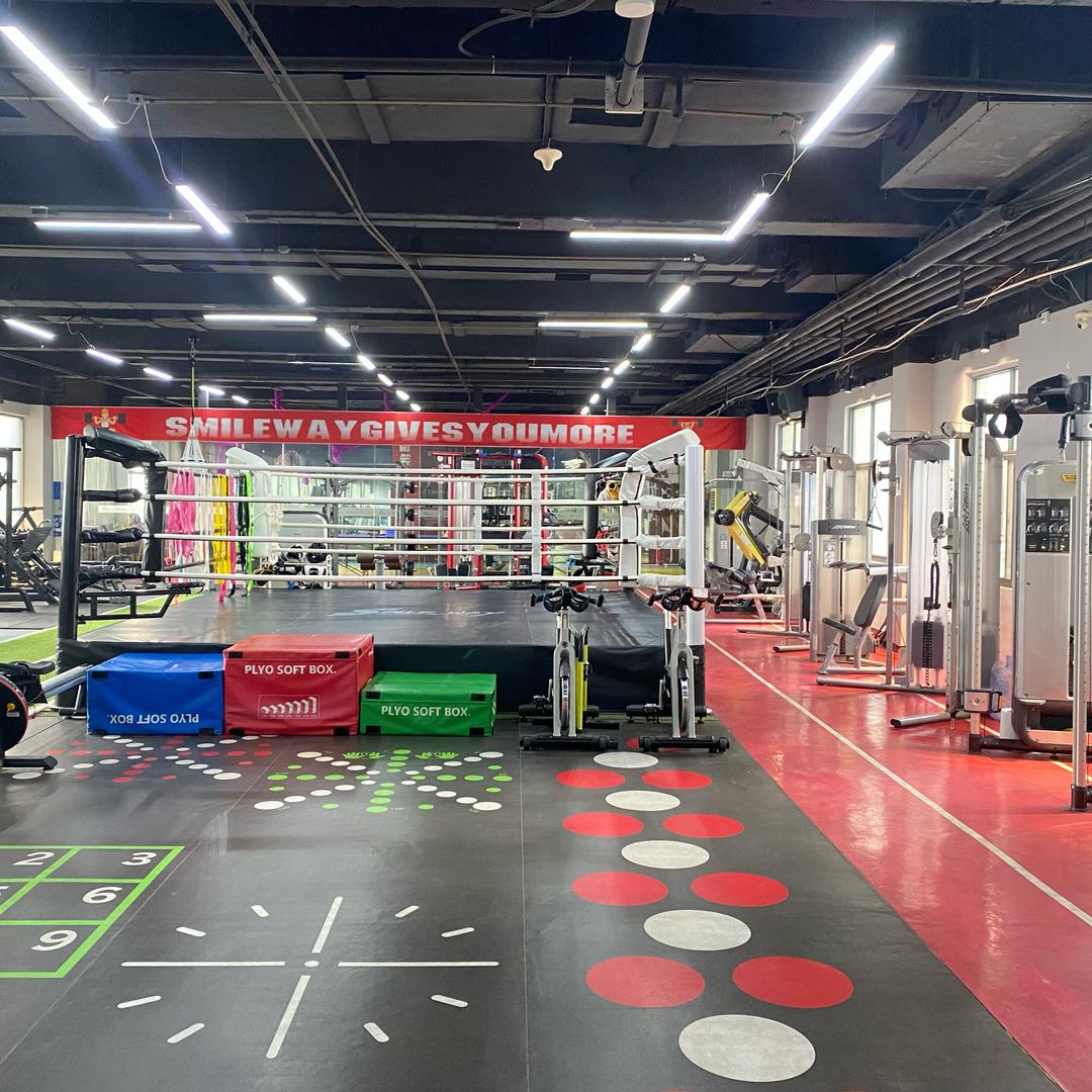 思迈威健身张教练