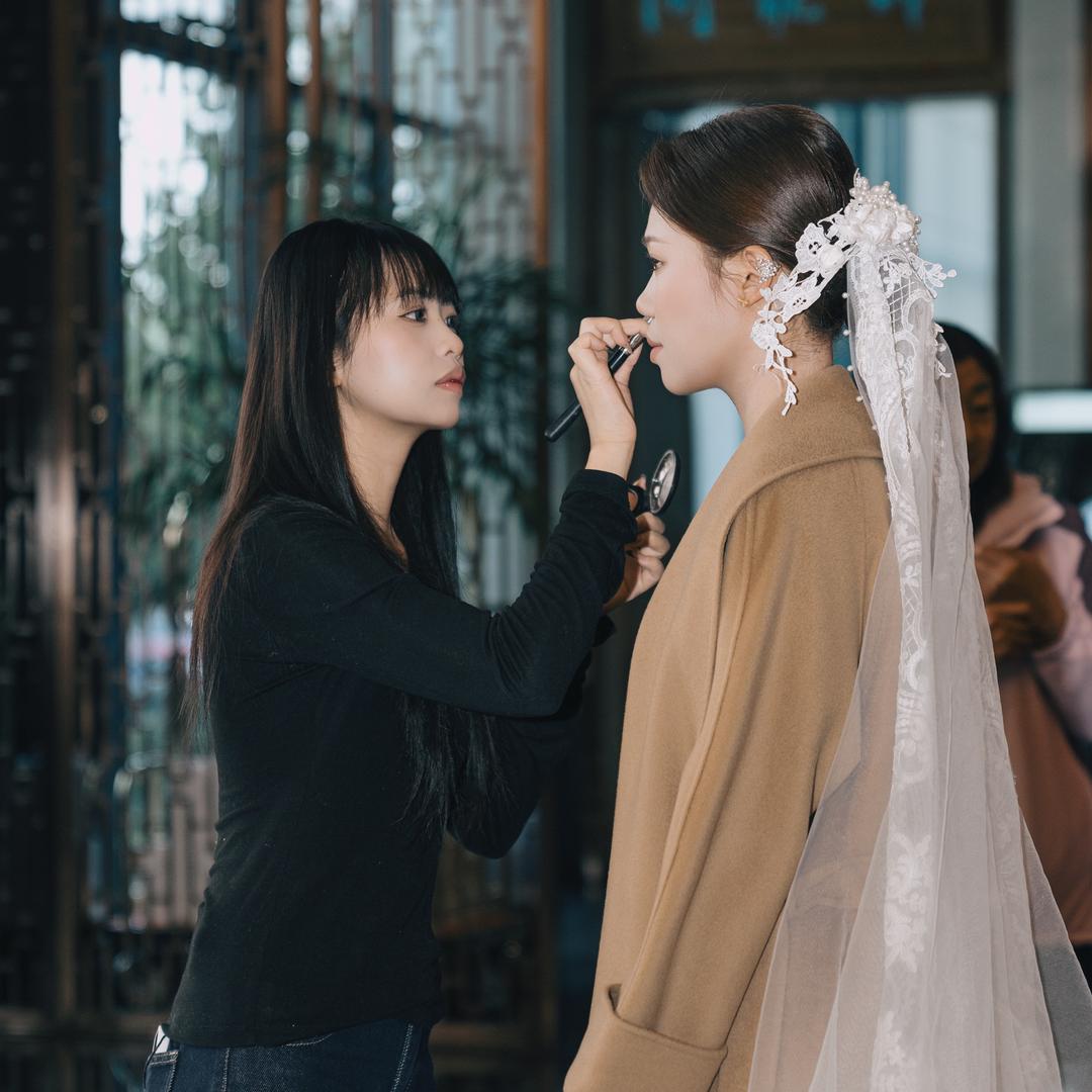 施华洛化妆师、六一🎀