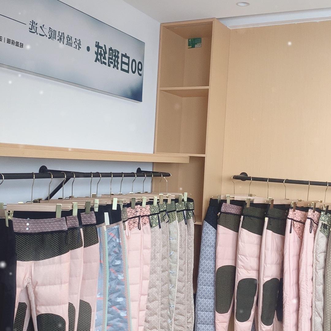 黛绸自然黑女装专卖店