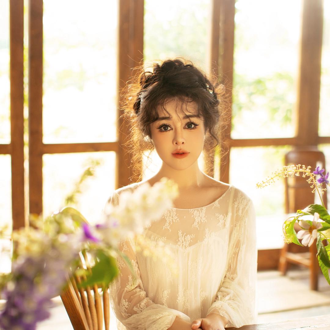 虞美人小鹿