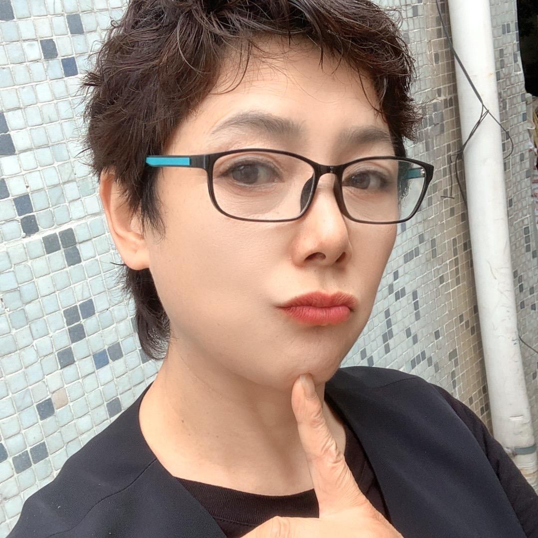 圆子快餐阿姨