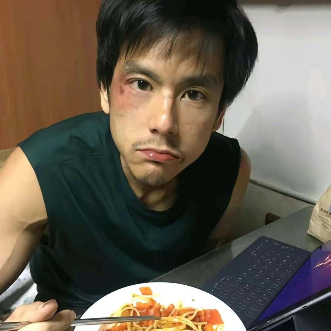 翼.