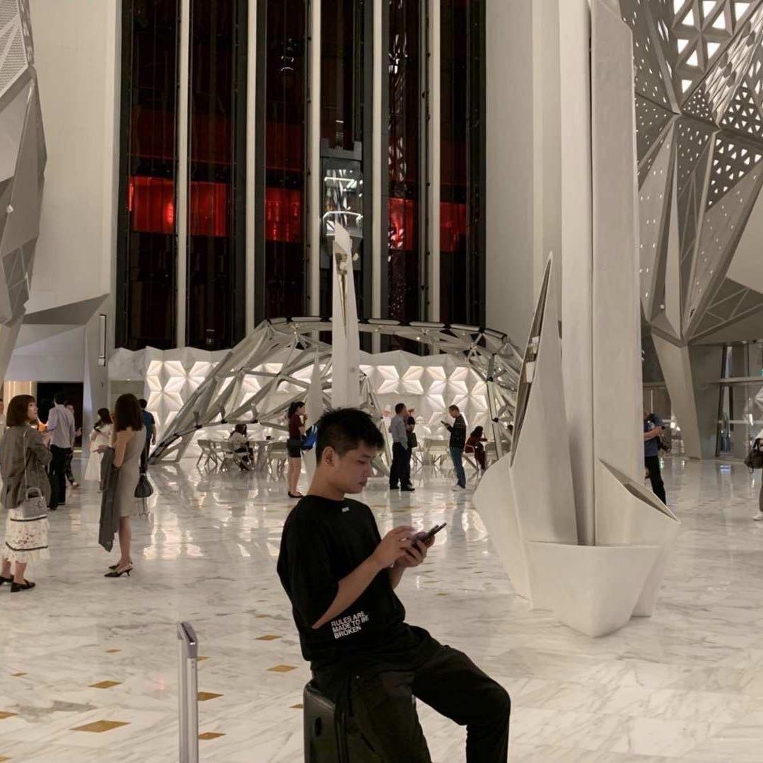 小贱贱。