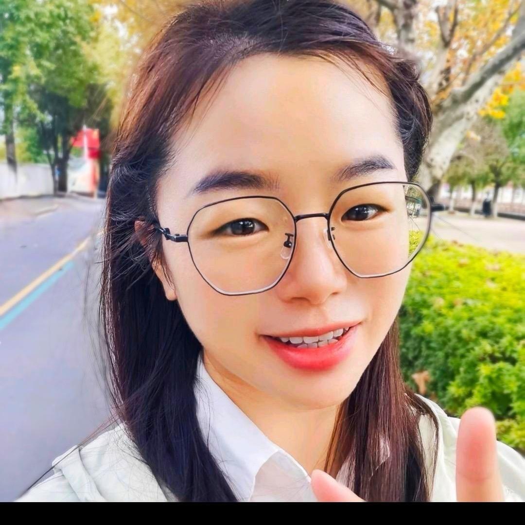 老黑家的蕾蕾子